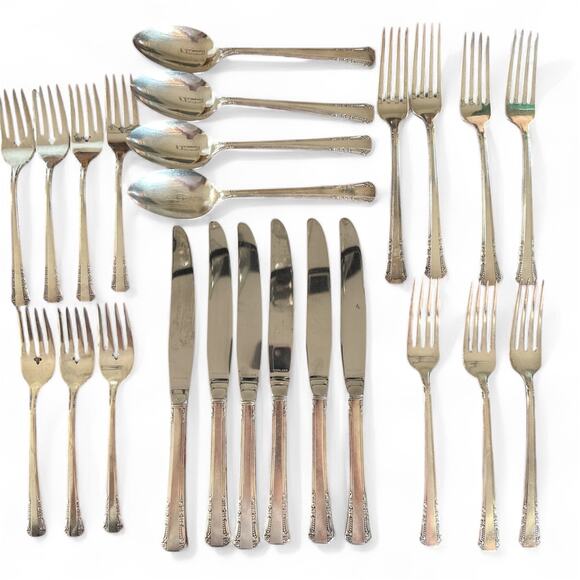 Set VTG 1881 Rogers Oneida Silver-Plated DEL MAR Flatware, Knives, Forks, Spoons - Picture 1 of 10